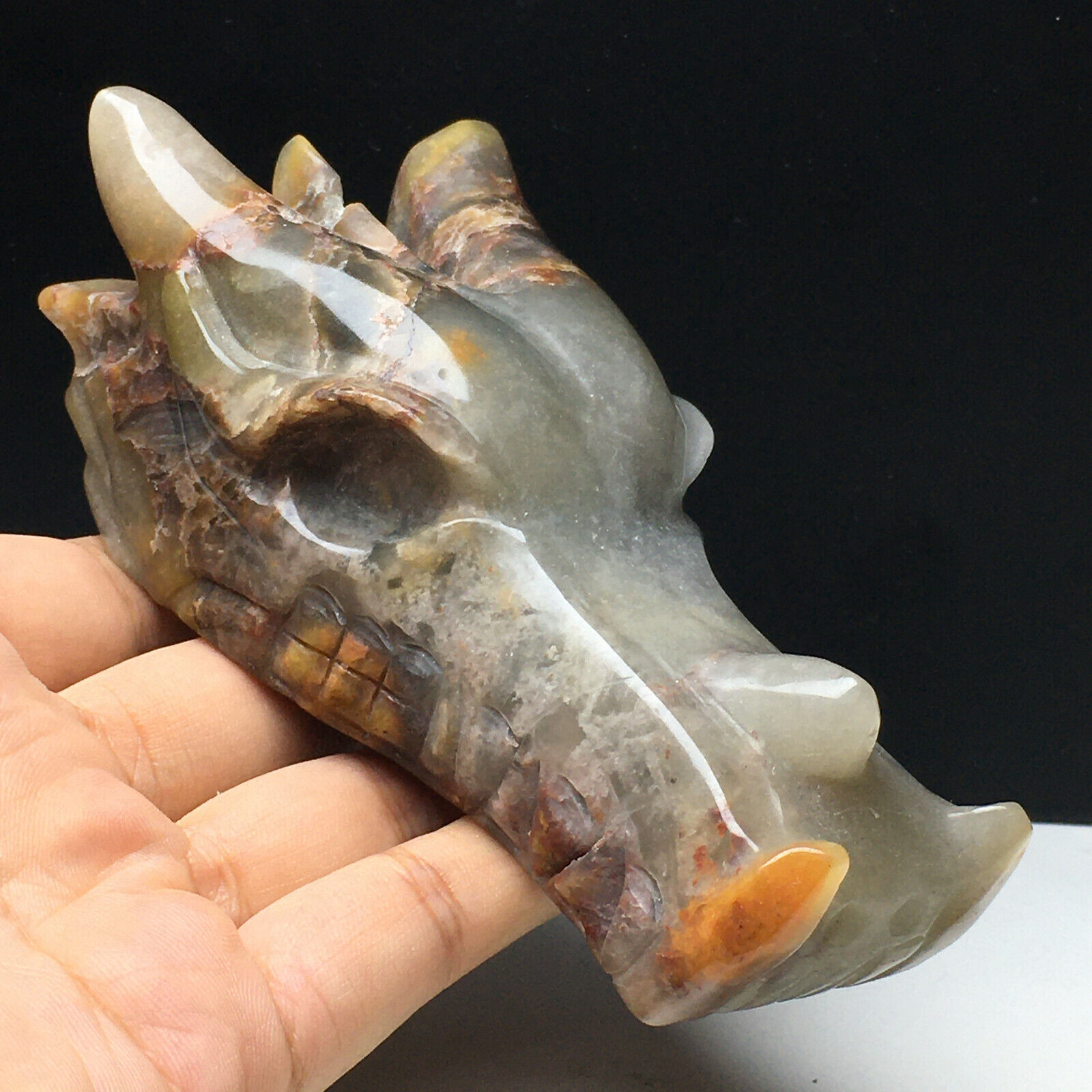366g Natural Crystal . COLORFUL AGATE. Hand-carved. Exquisite Dragon Skull