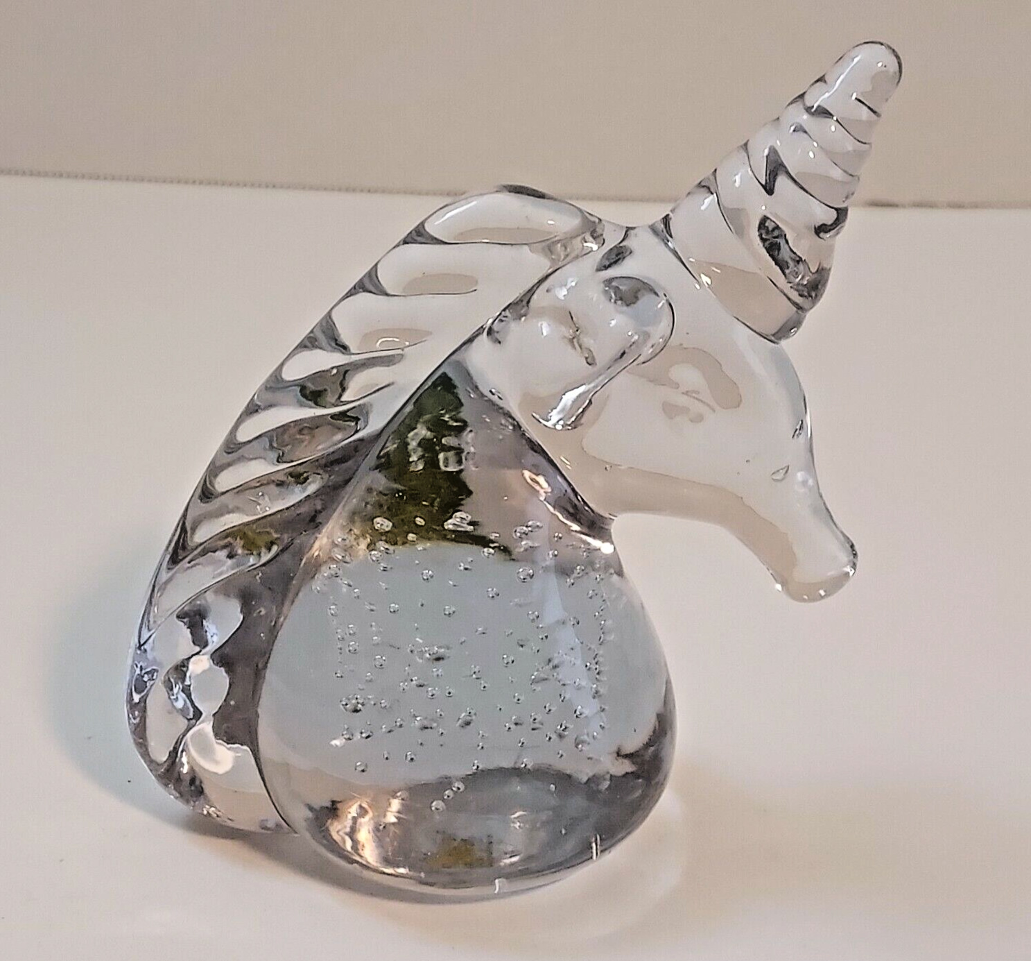 Crystal Glass Unicorn Head Paperweight Figurine Controlled Bubbles 4.5\