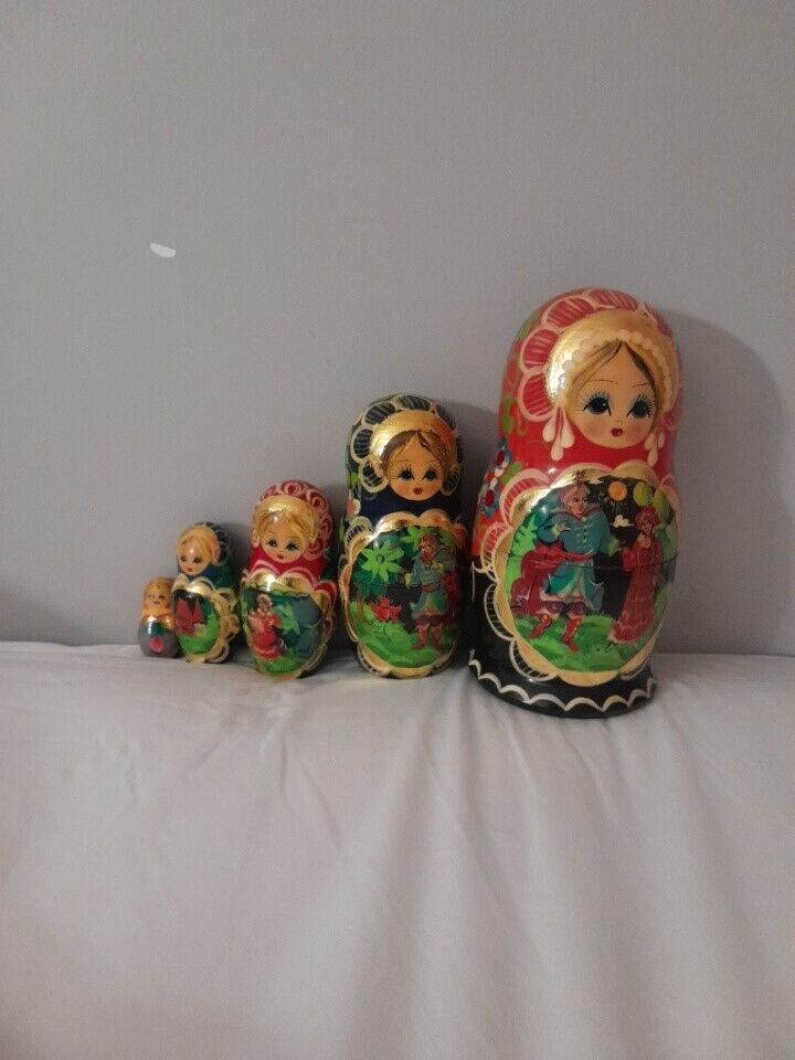 russian nesting dolls vintage 7 Inch