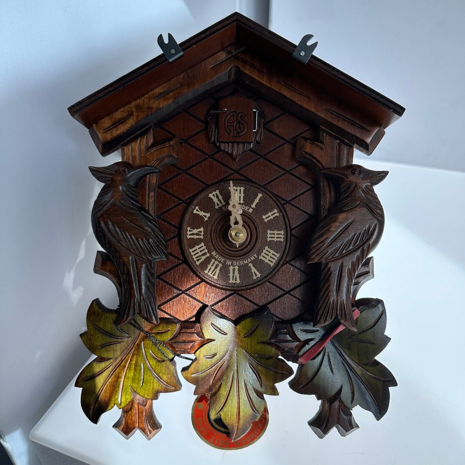 Anton Schneider 97-9 German Cukoo Clock CARVED GREEN LEAVES DEER AND BIRDS