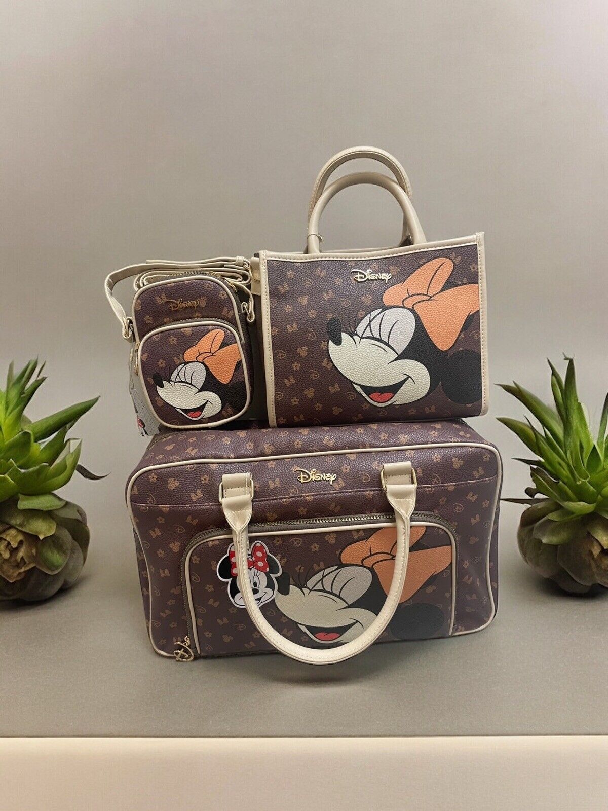 Disney Matching Set Travel Bag Minnie Mouse bundle set of 3 With Logo NWT