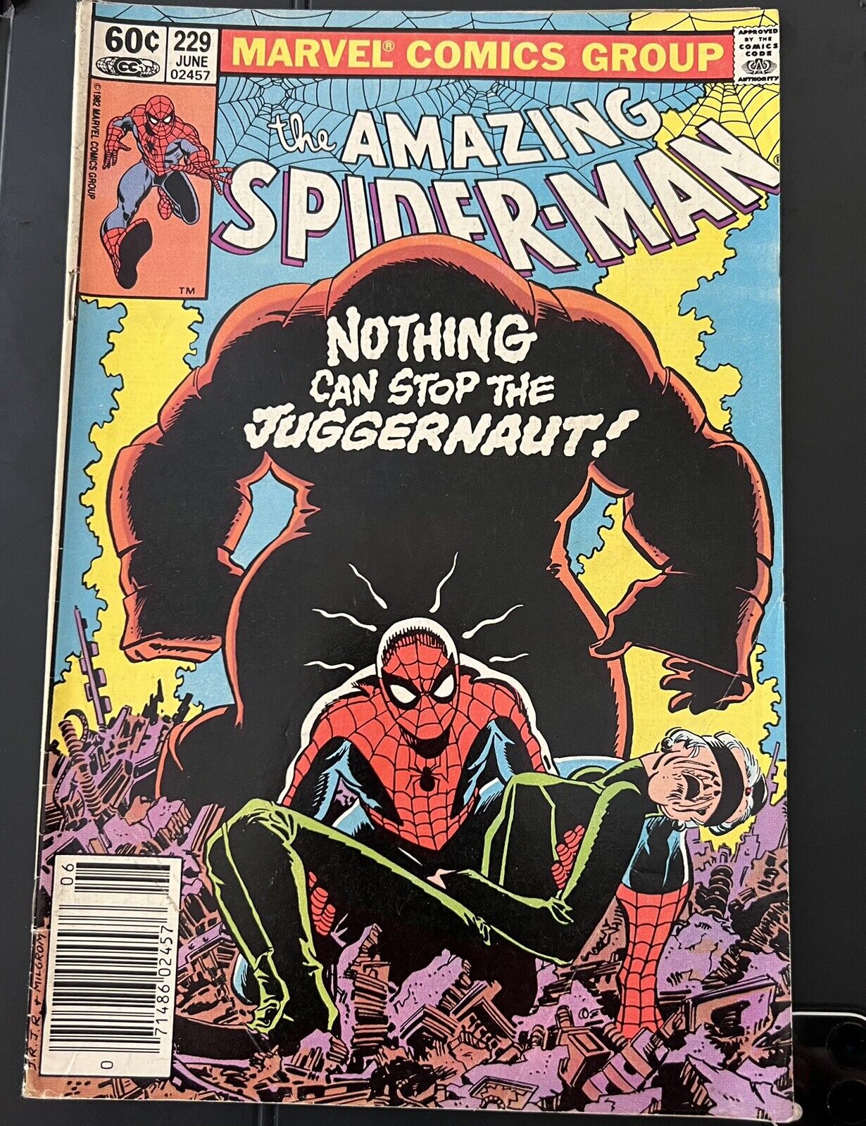 Comic Books The Amazing Spider-Man  #229 June 1982
