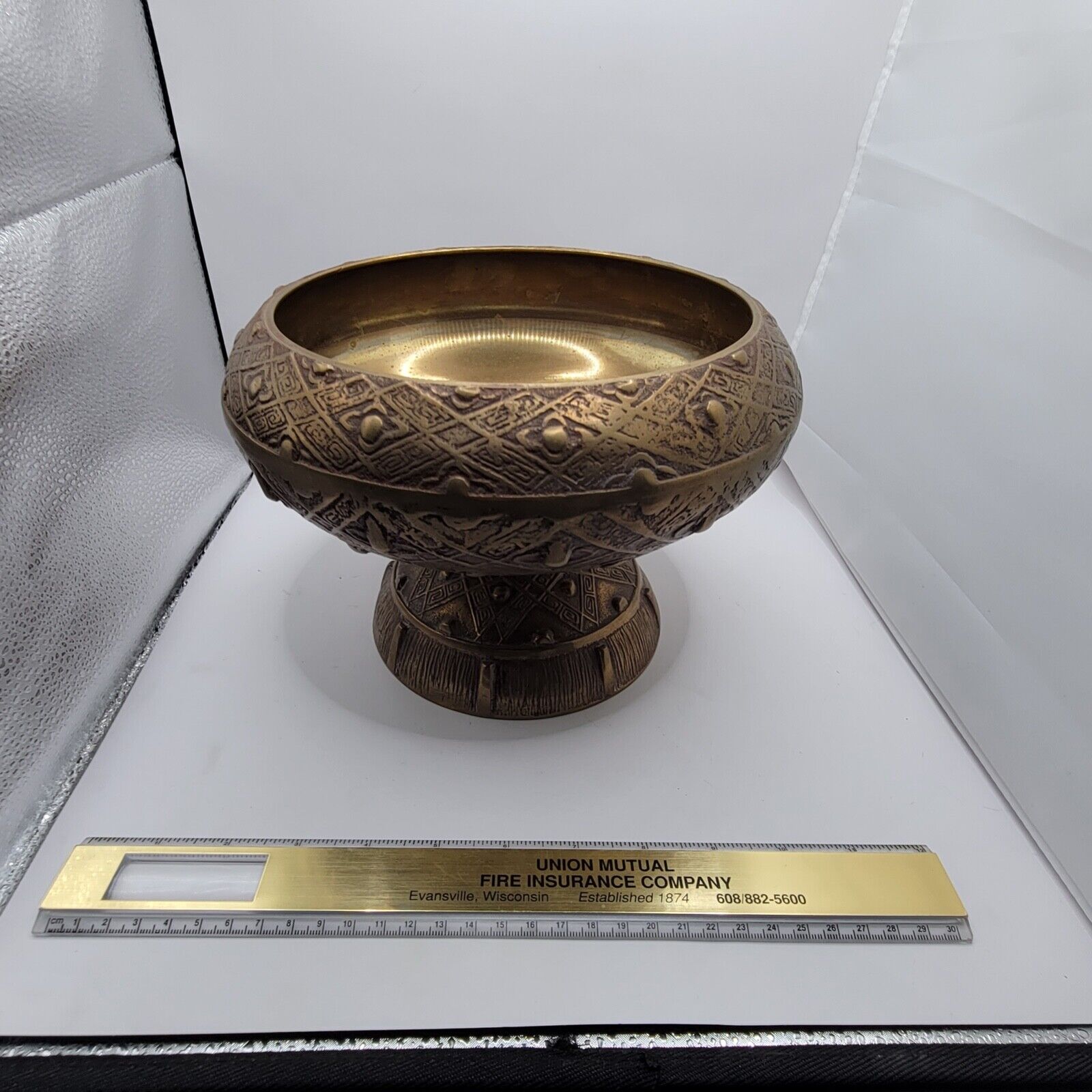 Vintage larger decorative brass bowl