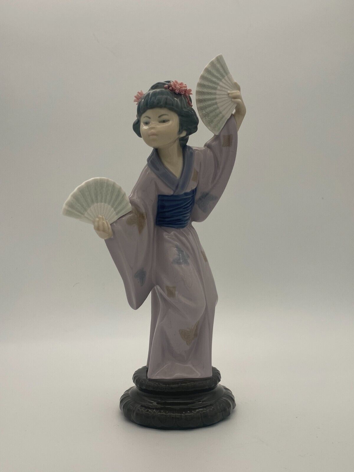 LLADRO FIGURINE Madame Butterfly Japanese GEISHA #4991
