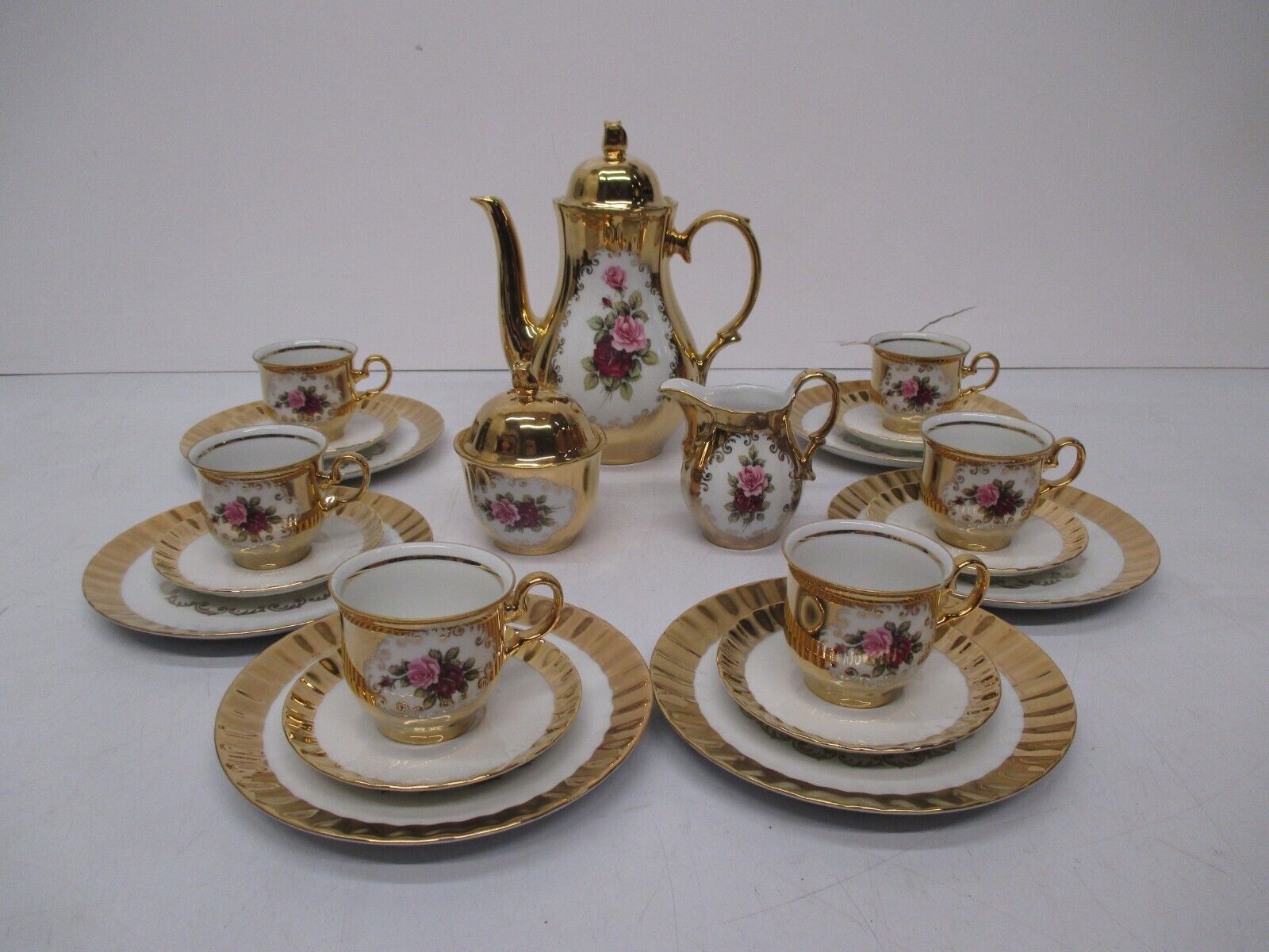 Vtg 23Pc HK Bavaria Germany Handarbeit 24 Karat Gold Floral Tea Set Service 6