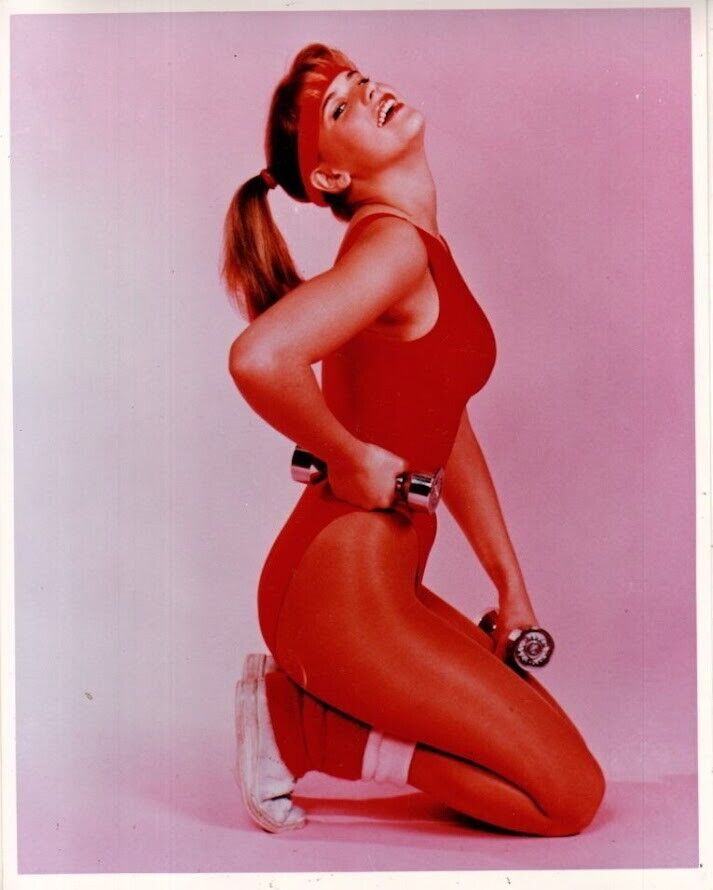 Kristy Swanson   Celebrity Sexy Model  Babe Woman 8.5x11 Print Photo - 7262646