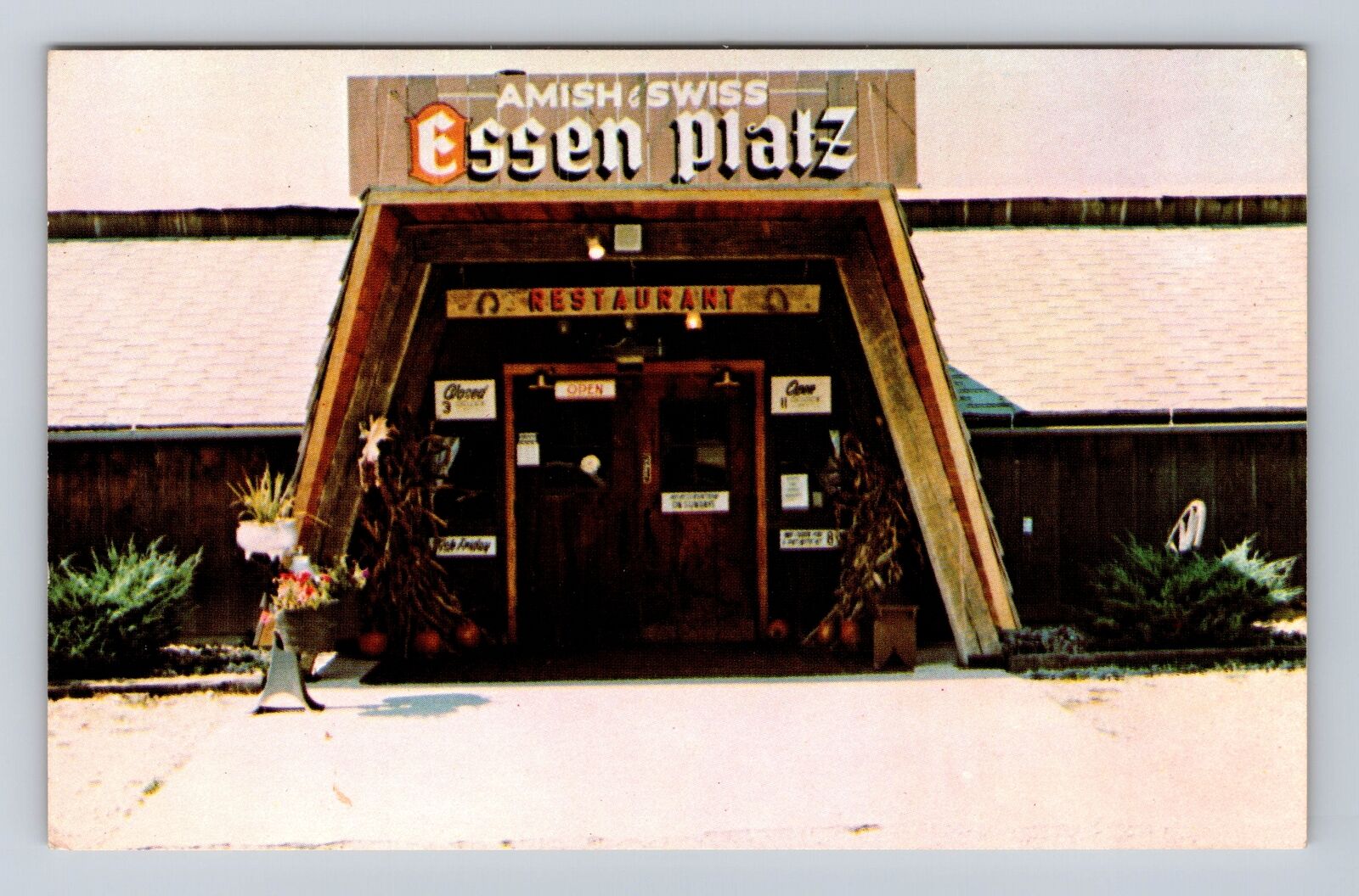Berne IN-Indiana, Amishville USA, Essen Platz Restaurant, Vintage Postcard