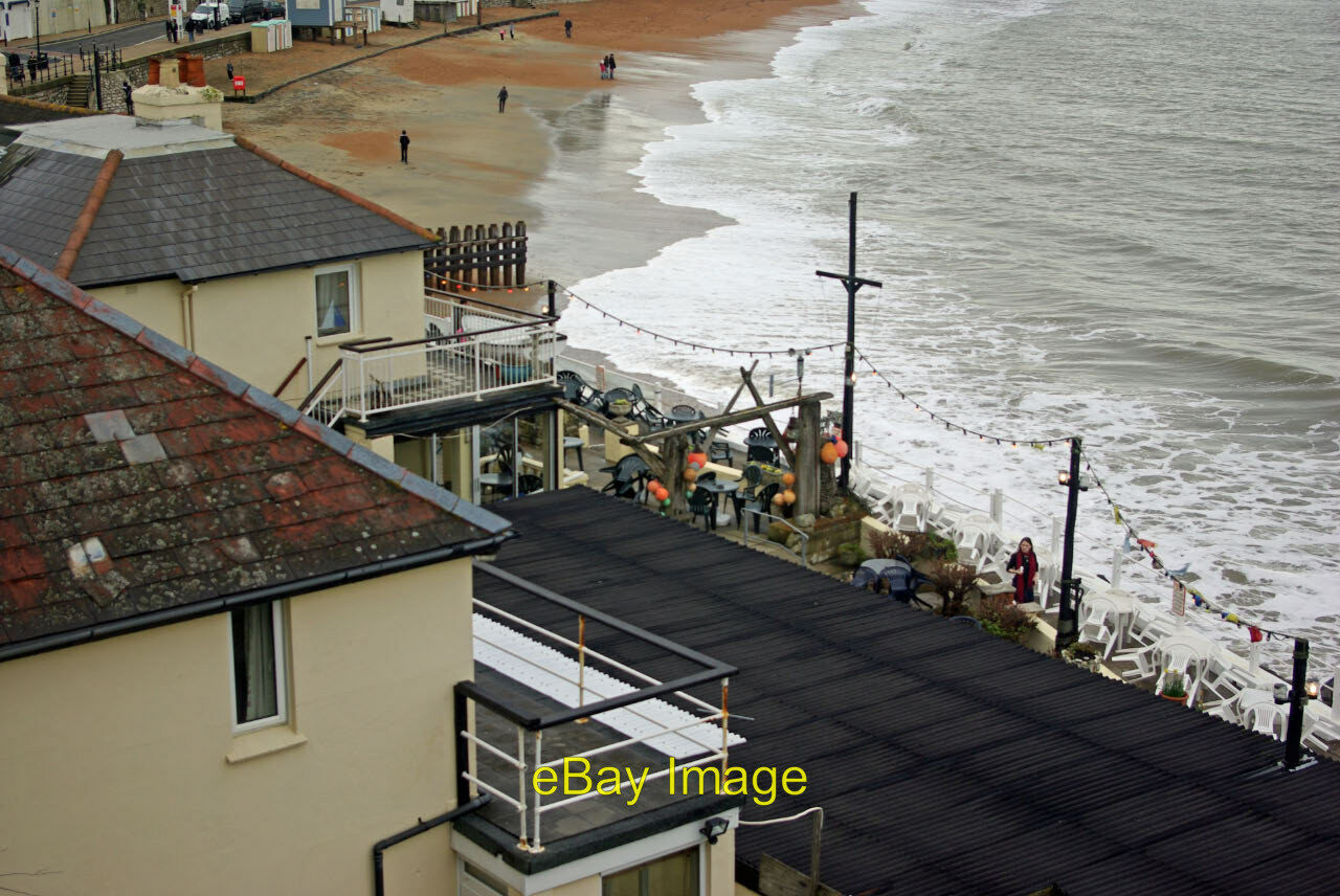 Photo 6x4 The Spyglass Inn Ventnor Looking over this superbly located pub c2010