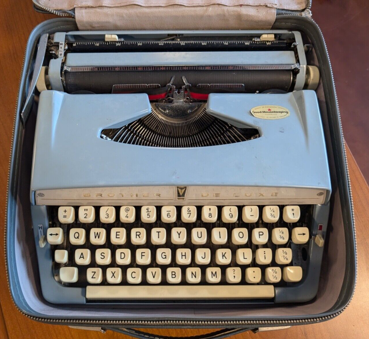 Vintage Brother Deluxe Portable Typewriter + Case. Baby Blue. Great condition g