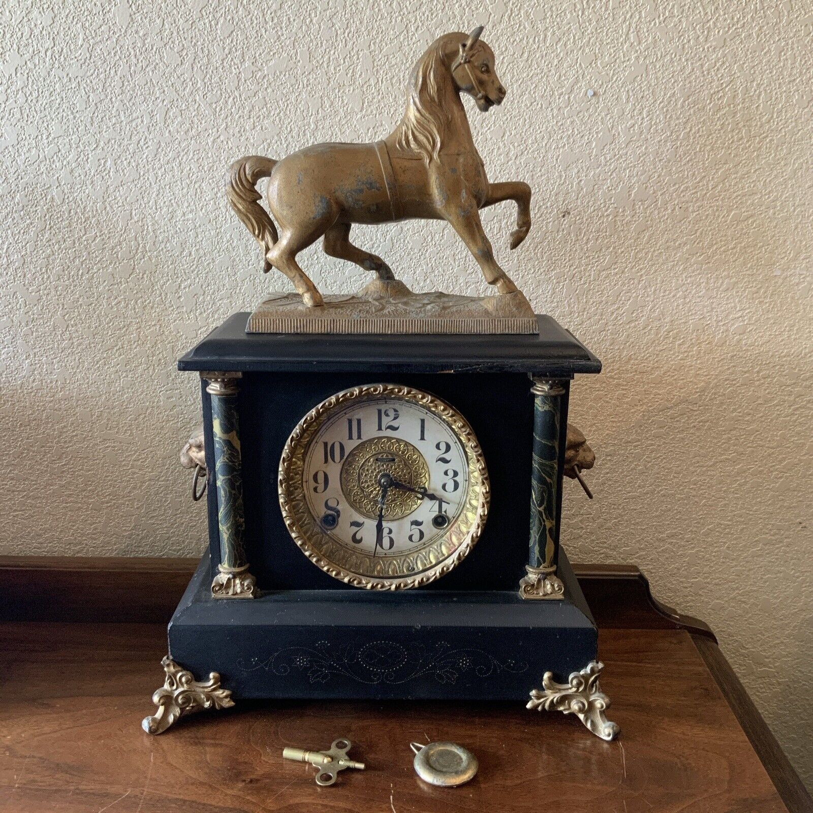 WORKS Vintage Antique E. Ingraham Wind Up Mantel Clock w/ Spelter Topper