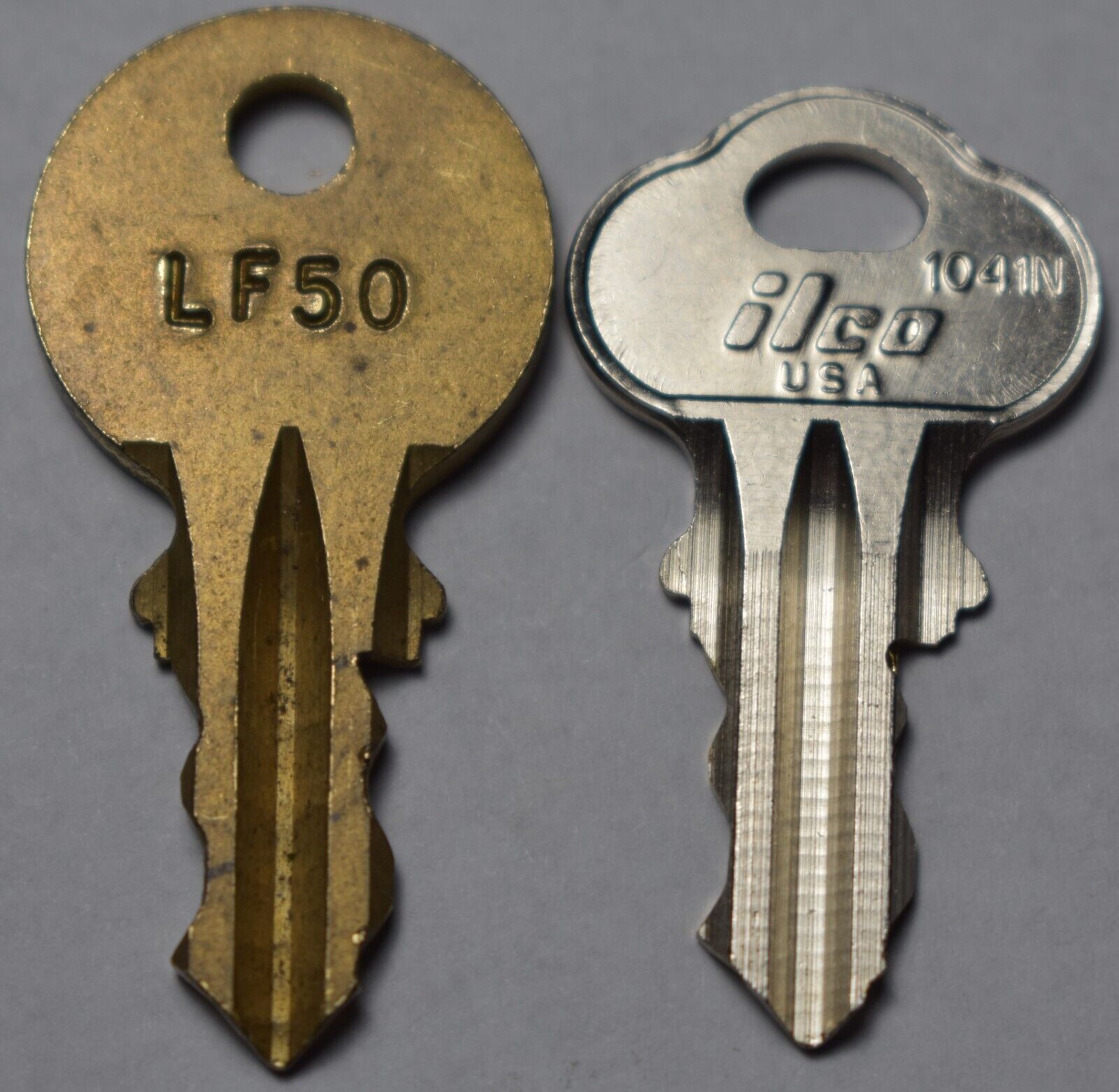 Wurlitzer LF50 Key For Model 700/800 LOWER DOOR, 750, 780, 850 & 950 FRONT DOOR	