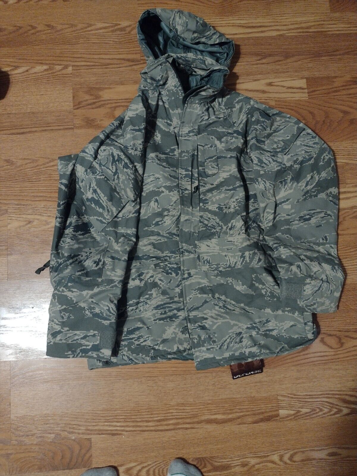 Military Large Short  Rain And Wind Resistant Jacket. New Never Worn.