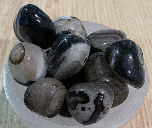 Black Onyx High Graded Tumbled Stone - 1 KG / 1 LB / 0.5 LB / 5 PCS / 1 PC