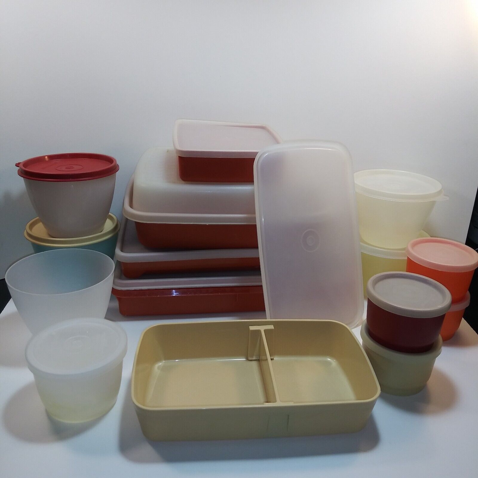 Lot of Assorted Vintage Tupperware Pieces and Lids 29 Pcs