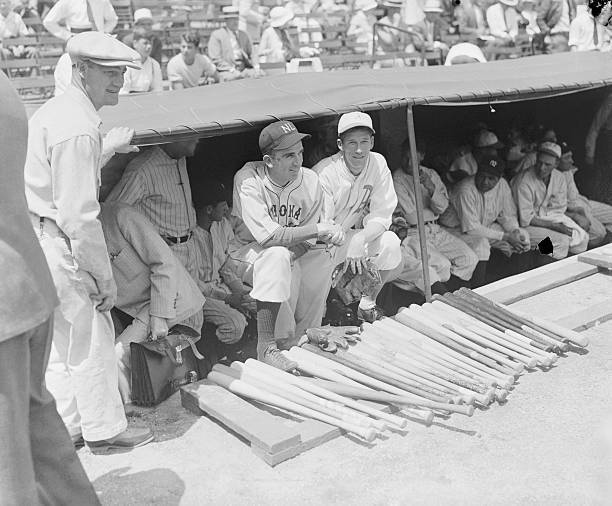 Carl Hubbell & Lefty Grove In Dugout 1933 Photo Chicago, IL: Carl Hubbell and