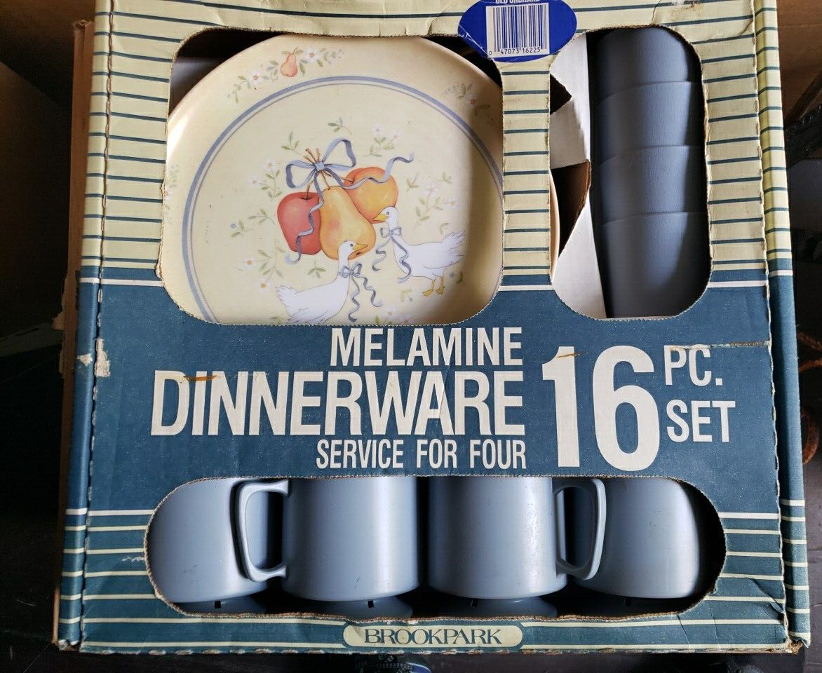 Vintage Brookpark Melamine Old Orchard Dinnerware 16 Pc Dish Set In Original Box
