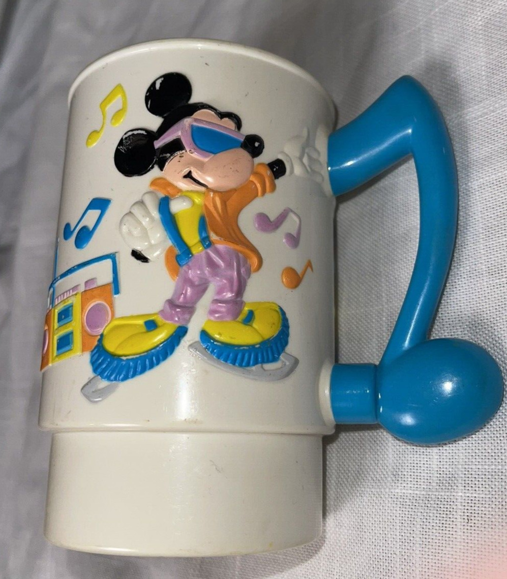 VTG Mickey Mouse Walt Disney Ringling Bros World On Ice Boombox Plastic Mug 5\
