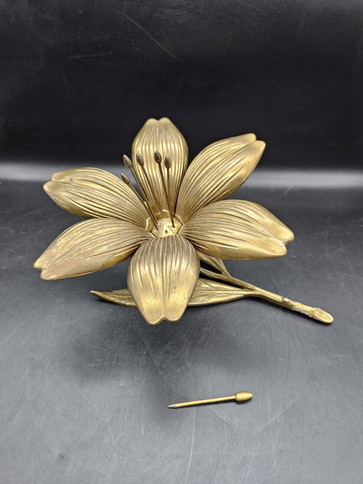 Vintage Mid-Century Modern Brass Lotus Flower Ashtray Set With 6-Petals