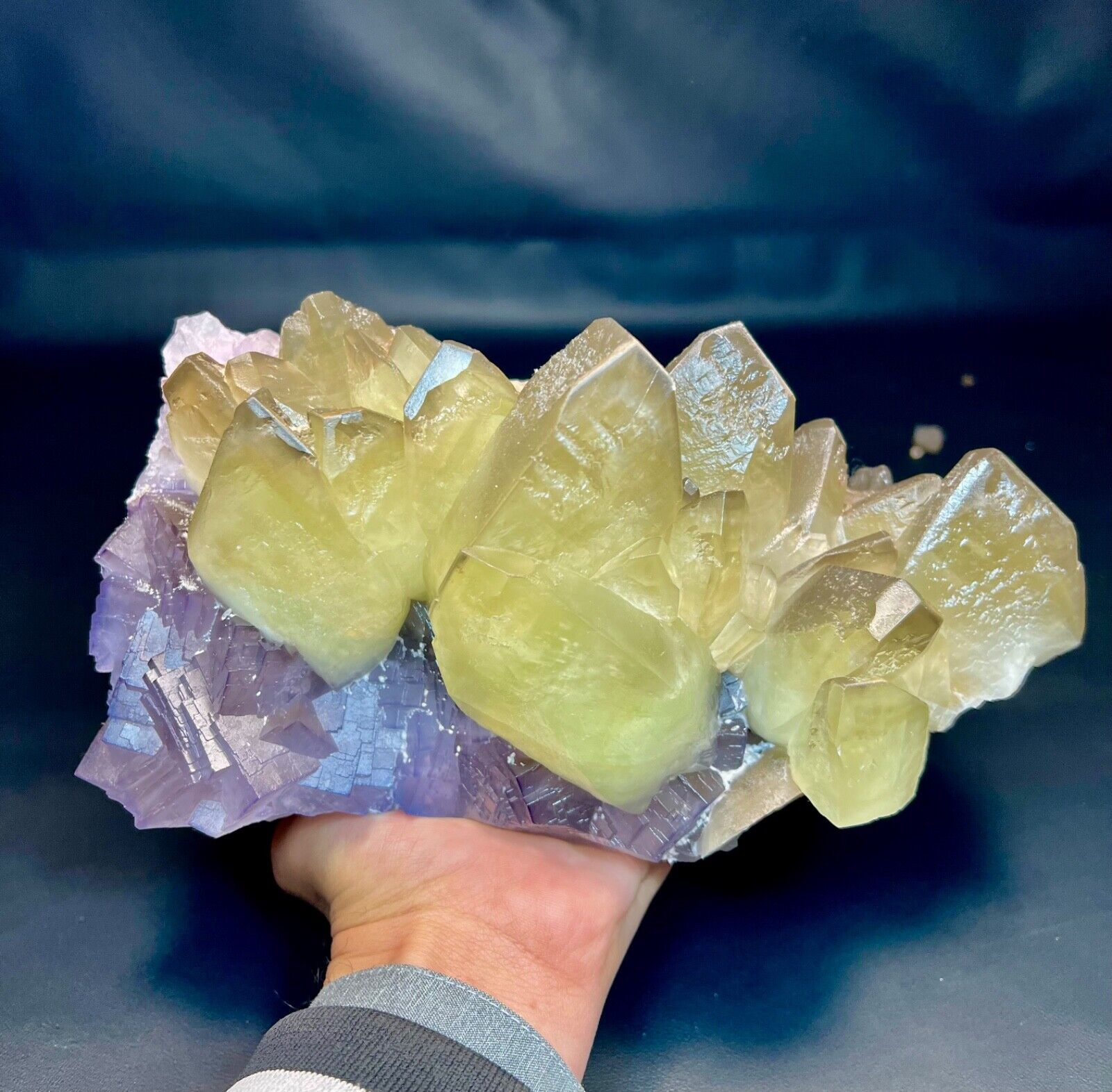 4.4 kg amazing bunch of calcite on fluorite from Baluchistan Pakistan.