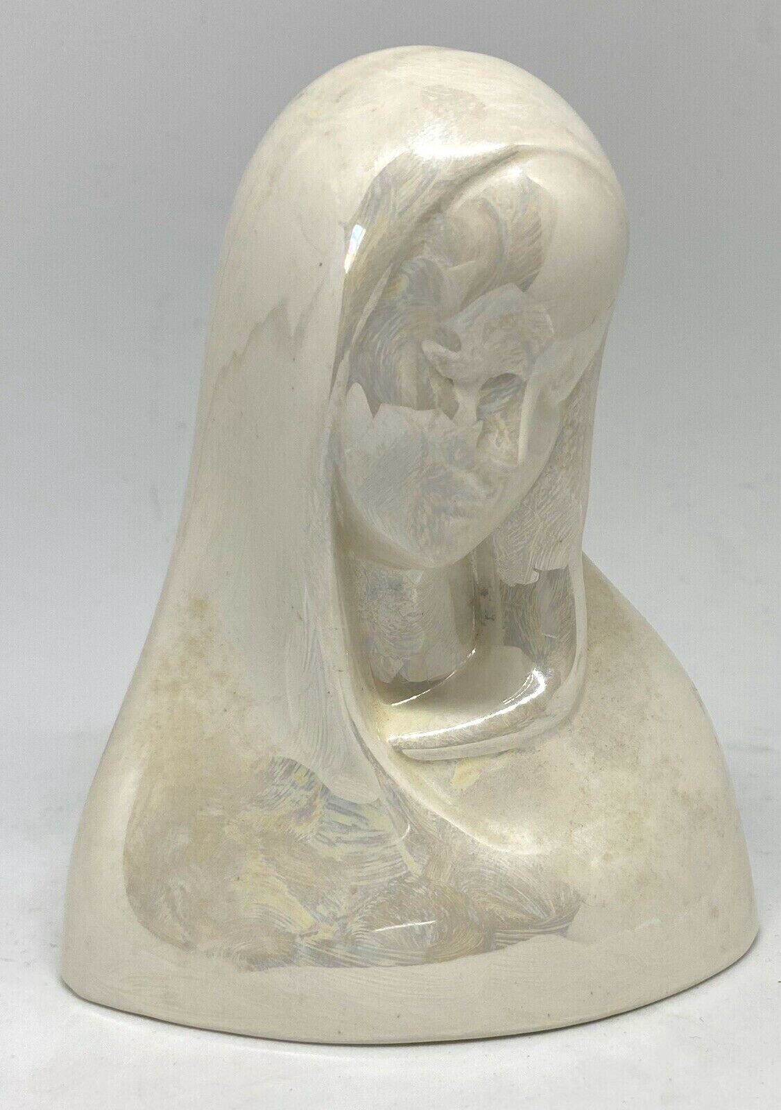 VINTAGE PORCELAIN MOTHER MARY FIGURINE 5 INCHES TALL DONALD GARDNER RELIGIOUS