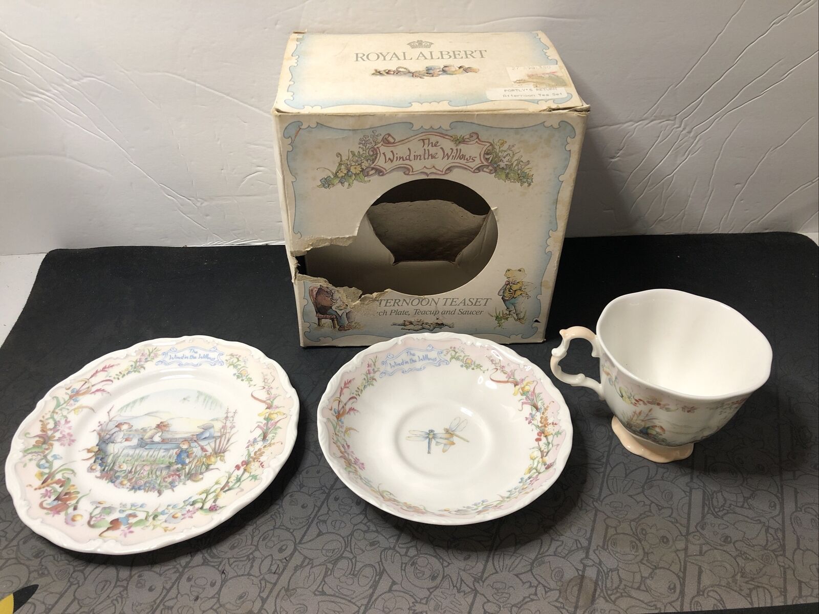 1987 W/ BOX Royal Albert Wind In The Willows Tea Set Portly’s Return SEE INFO