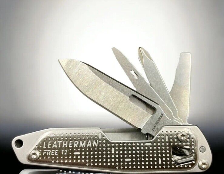 Leatherman Free T2 Multi-Tool Knife Stainless Silver - In Good Condition