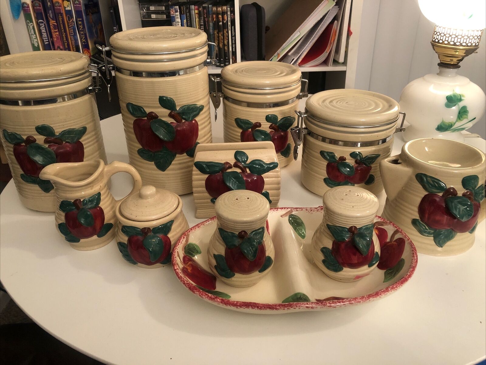 11 Vintage apple canister set WITH CLASP 7\