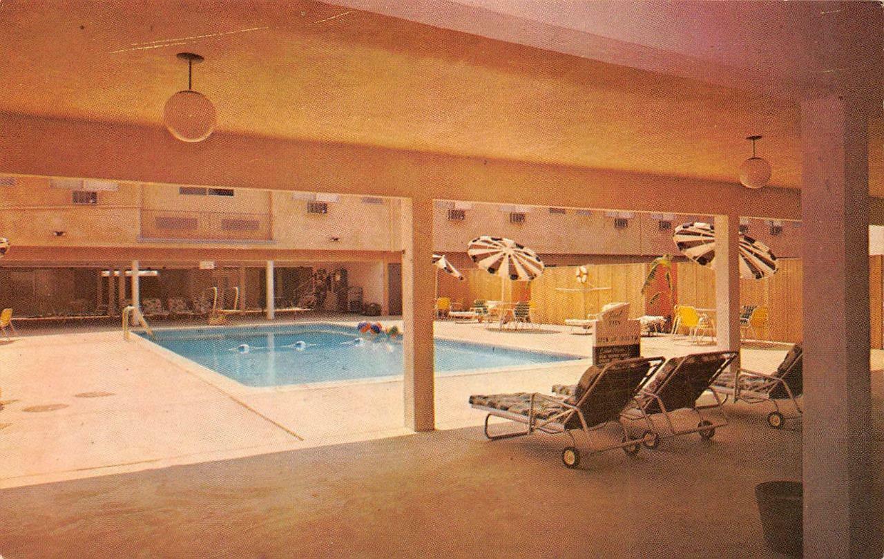 LOS ANGELES, CA California HYATT HOUSE FLY IN HOTEL~Pool c1950\'s Chrome Postcard