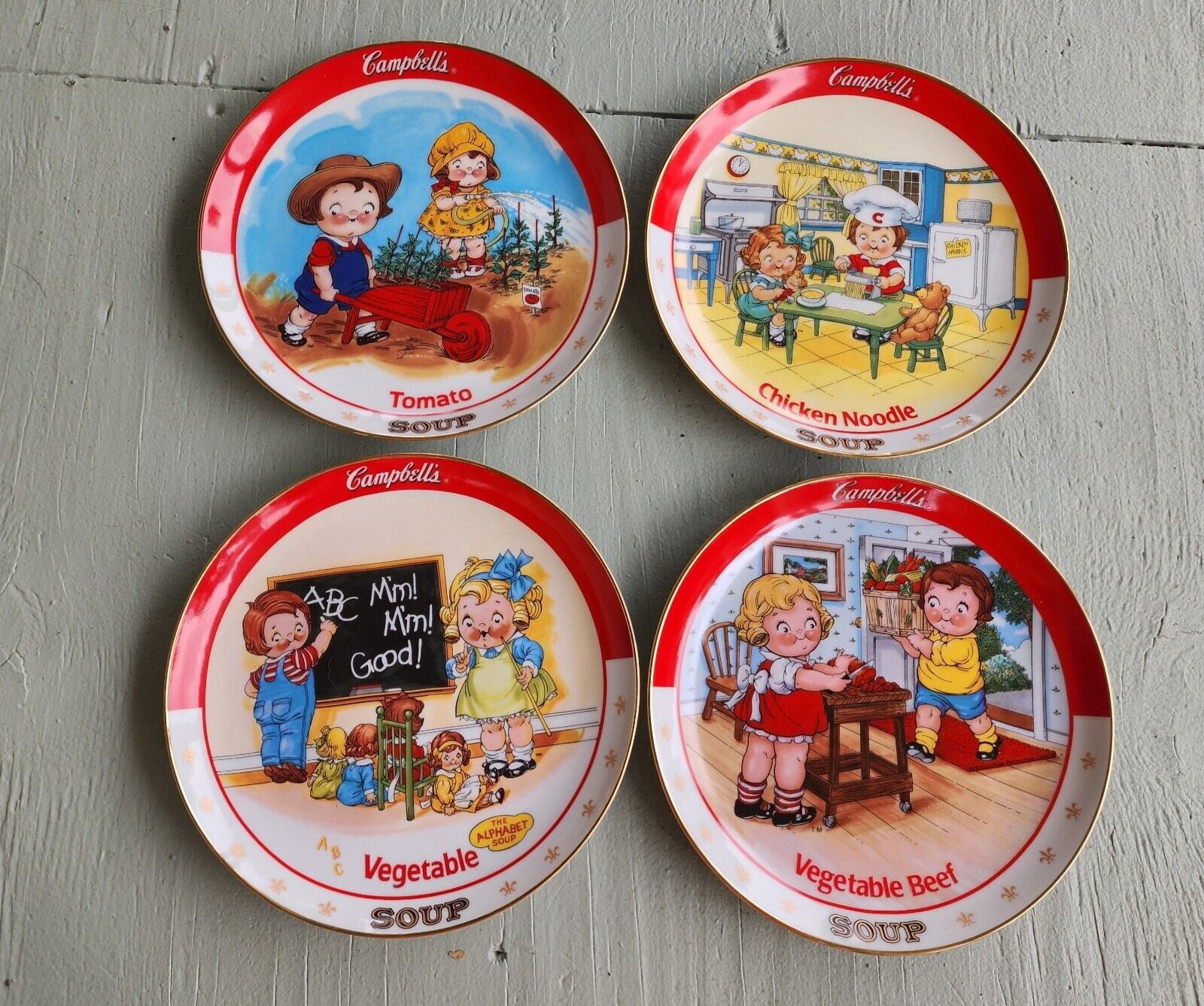 Campbell's Soup Plates With the Campbell's Children