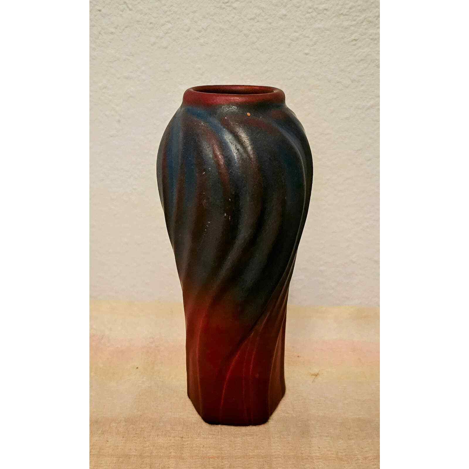 Van Briggle Pottery Signed 1920's Ceramic Mulberry Swirled Pattern Vase