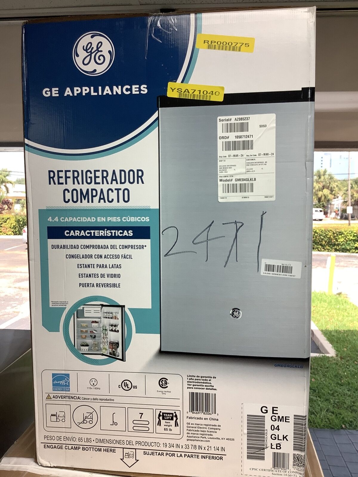 GE APPLIANCES Refrigerator Mini Fridges GME04GLKLB - 7238