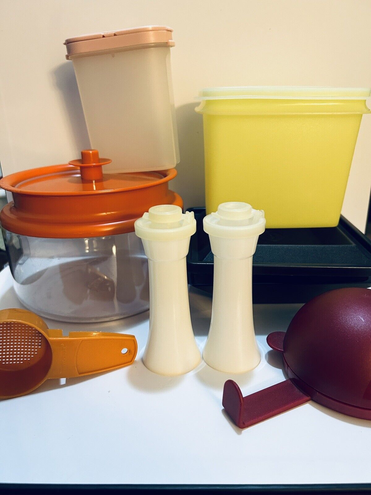 Large Lot of Vintage Tupperware Salt Pepper Mini Sifter Canister Dip Onion