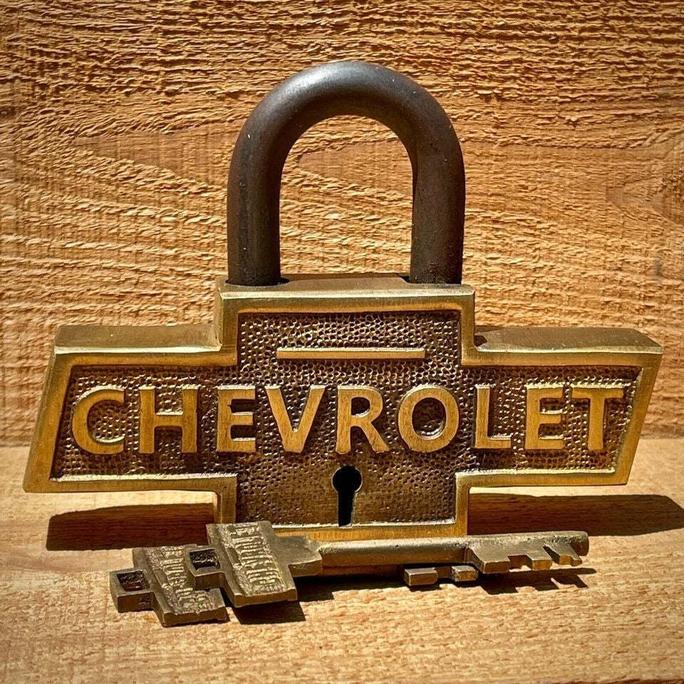 Chevrolet Solid Brass Lock With Keys And Antique Finish (4.5