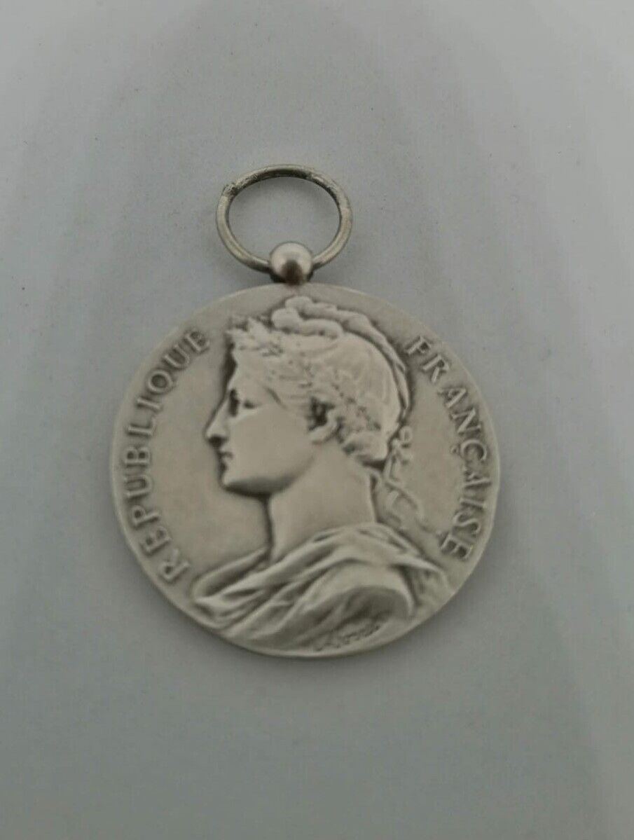 Antique Silver Medal Republique Francaise Ministere Du Travail P. MIGUET 1996