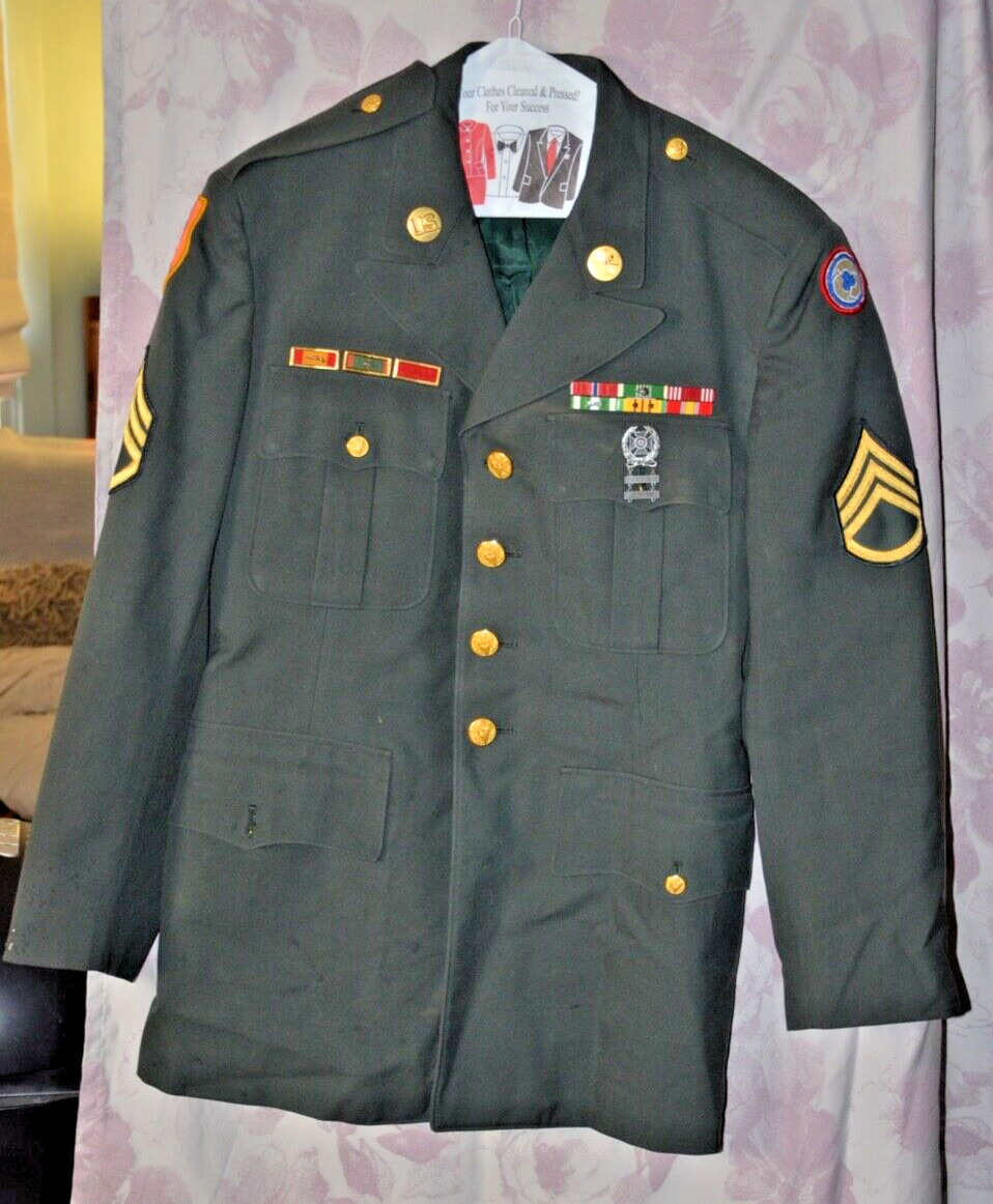 Vintage Vietnam Era  US Army Dress Green Coat Jacket Military Uniform 40S