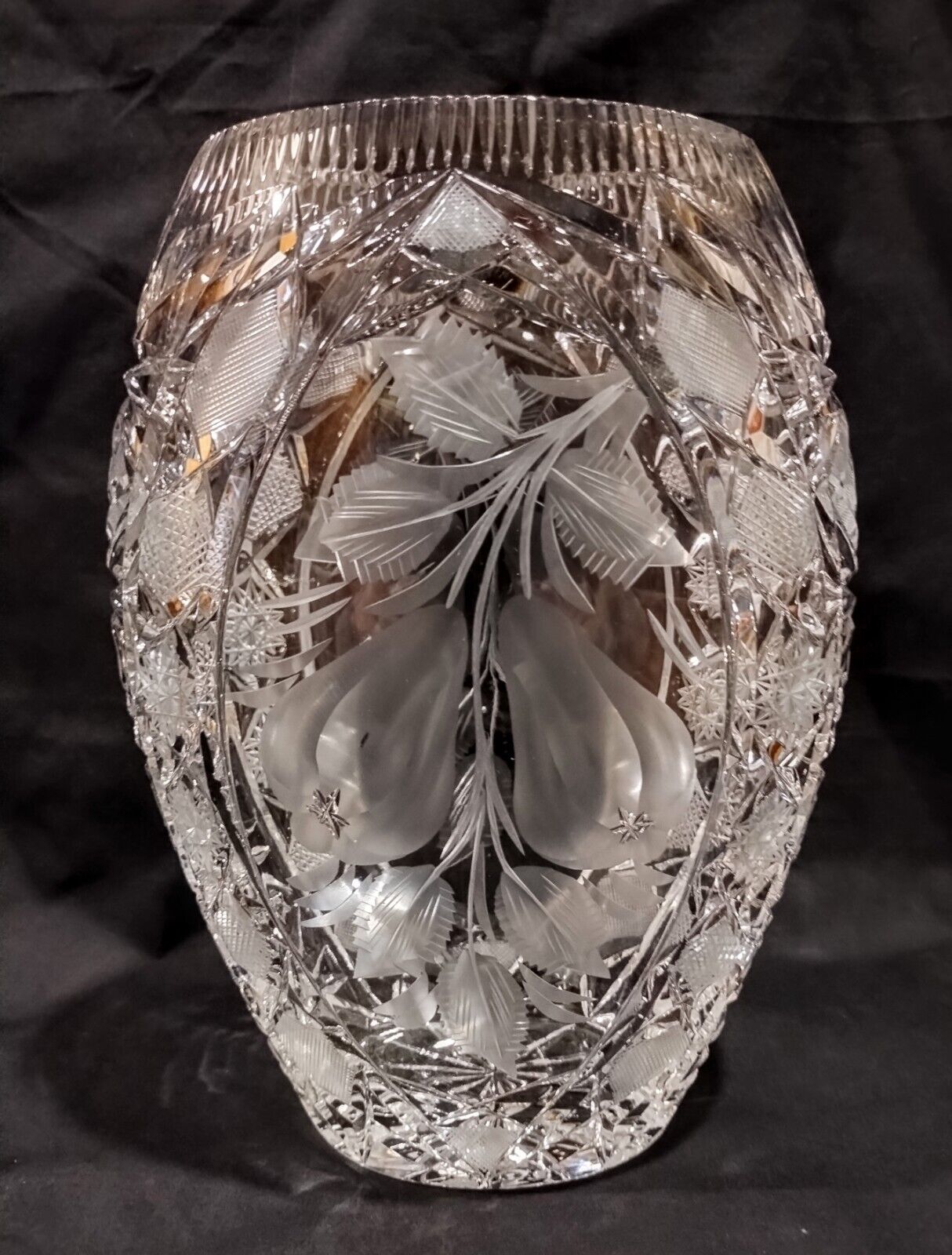 Large Continental European Bohemian Clear Glass Heavy Crystal Vase Pear Intaglio