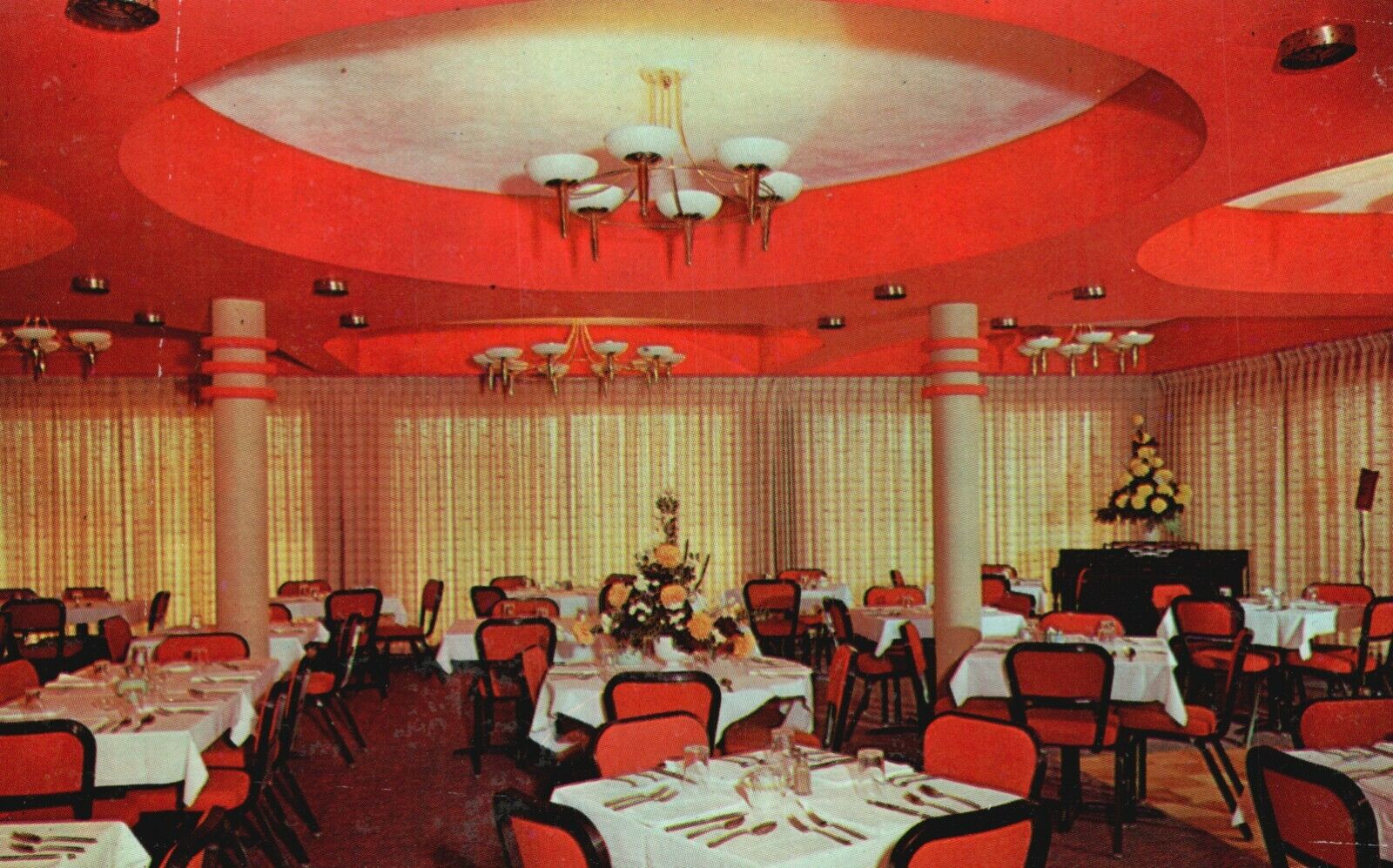 Vintage Postcard Bella Vista Inn Caseville MI N.E. Caseville Cocktail Lounge
