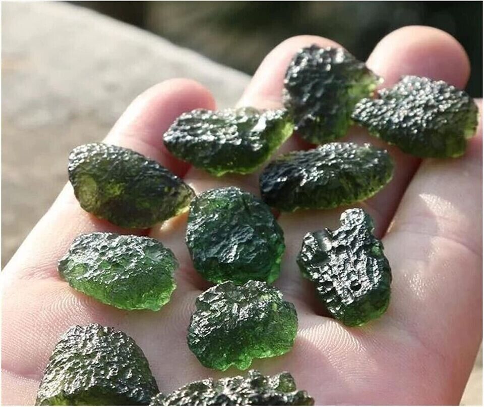 Natural Green Czech Moldavite Meteorite Necklace Pendant Chakra Healing 1-2 Gram