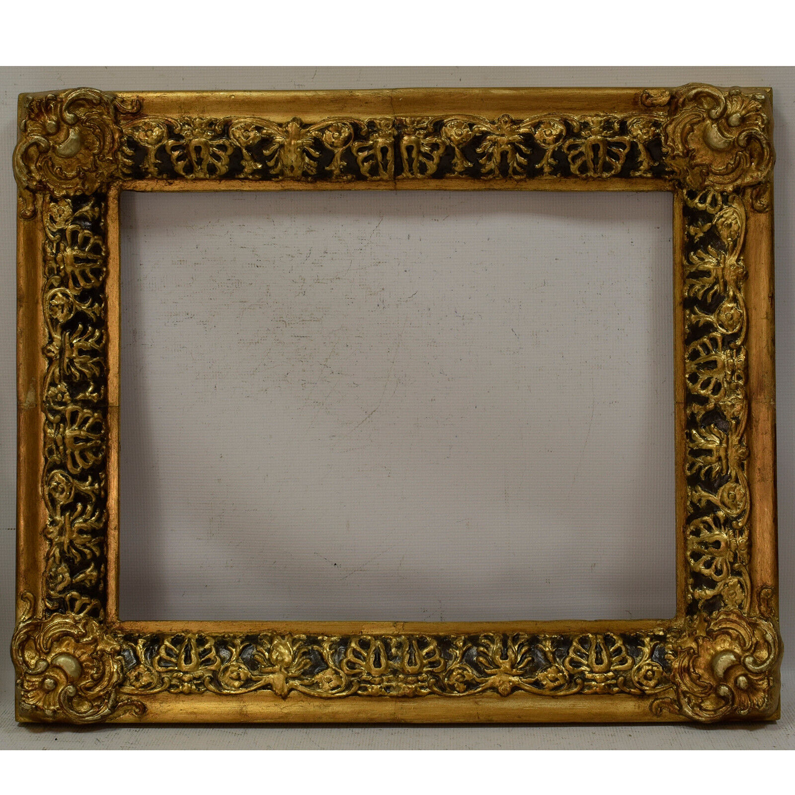 Ca1900-1930 Old wooden frame decorative with metal leaf Internal: 21,2x16,5 in