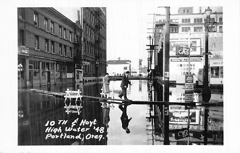 Postcard OR: RPPC 10th & Hoyt, High Water Mark, Portland, Oregon 1948