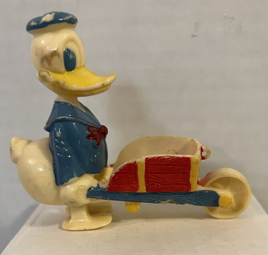 Marx VTG 60s Disney Donald Duck Wheelbarrow Ramp Walker  Toy 