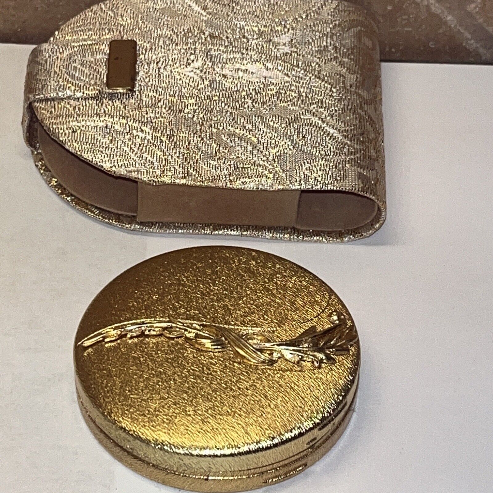 Vintage Du Barry Gold Compact DuBarry & Case Cloud silk Rose Beige