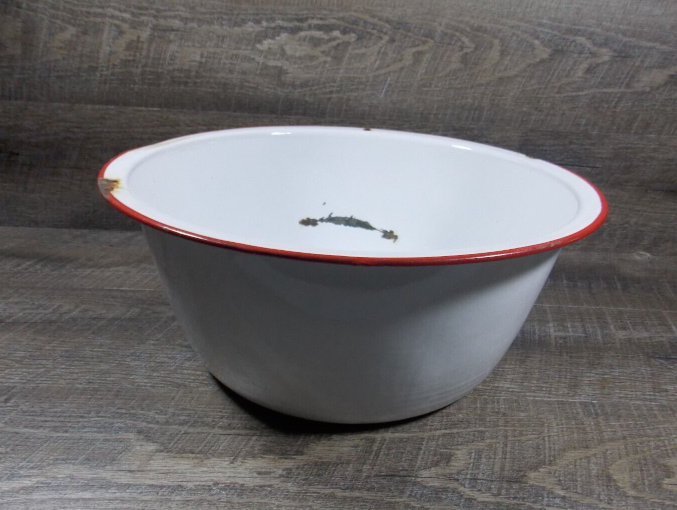 Enamel Tub Basin Vintage / Rustic Farmhouse Wash Bowl 14” White w/ Red Trim