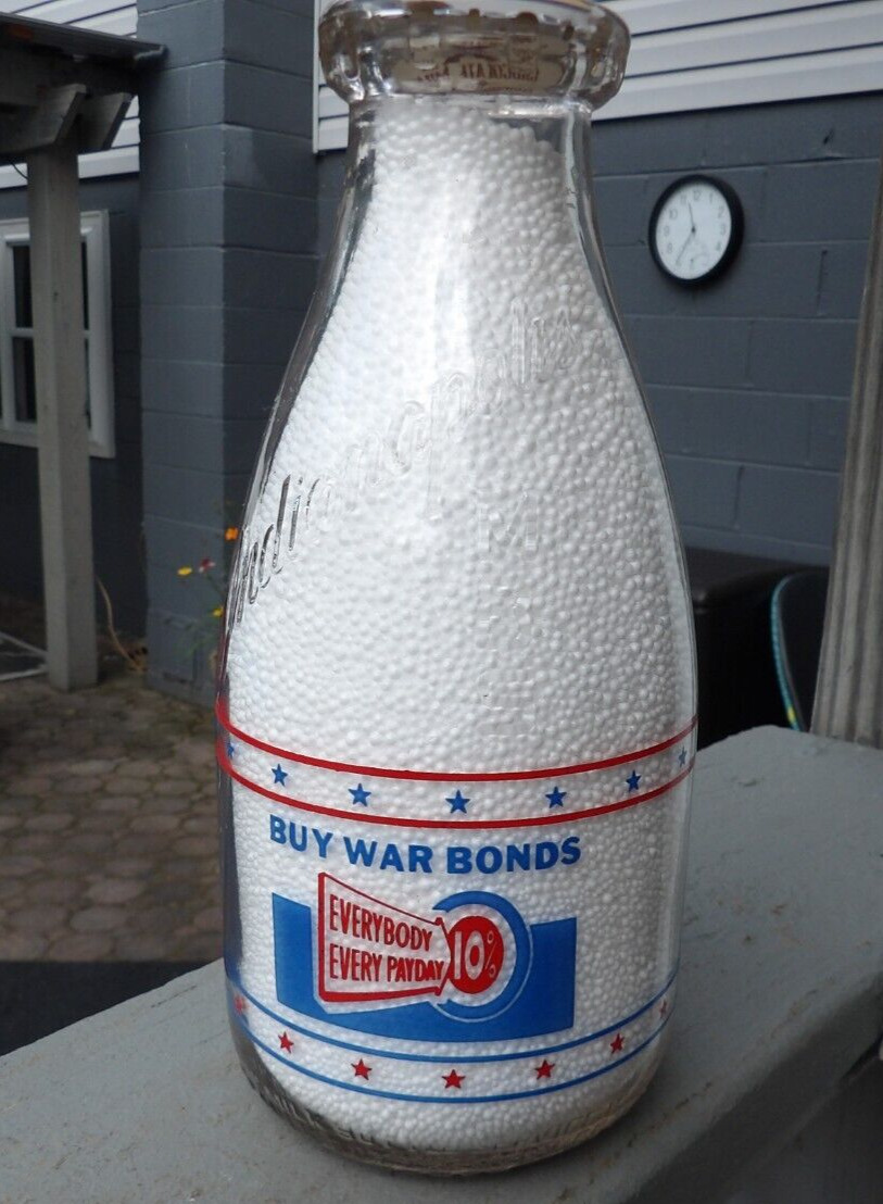 Vintage 1942 Indianaoplis MBS Red Blue Squat Quart Milk Bottle BUY WAR BONDS