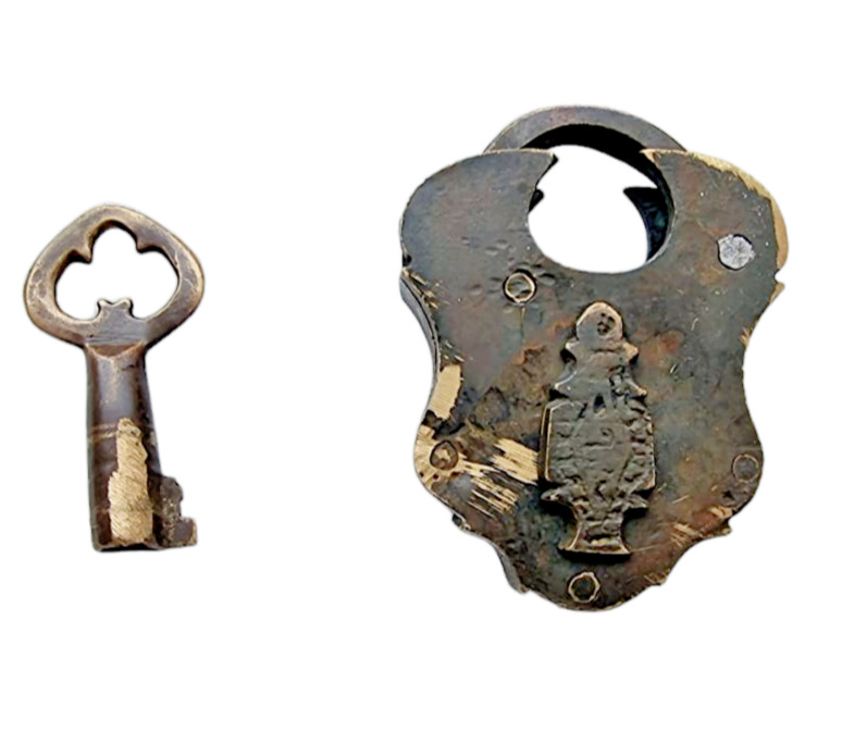 Vintage Old Antique Rare Scorpion Shape Hand Made Unique Design Brass Lock & Key
