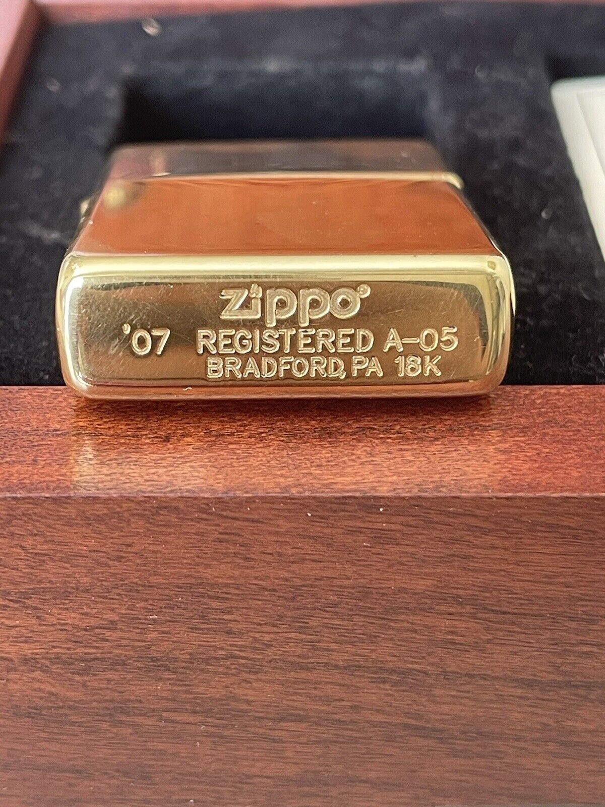 Zippo 18k Solid Gold Limited edition