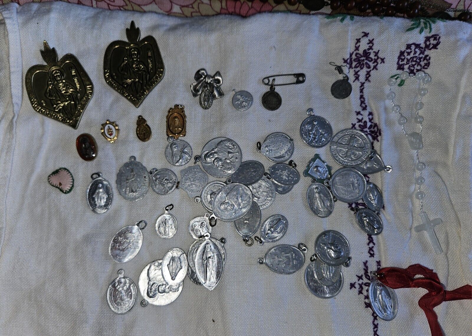 Vintage Group Lot Of Religious Medals & Crucifix Catholic