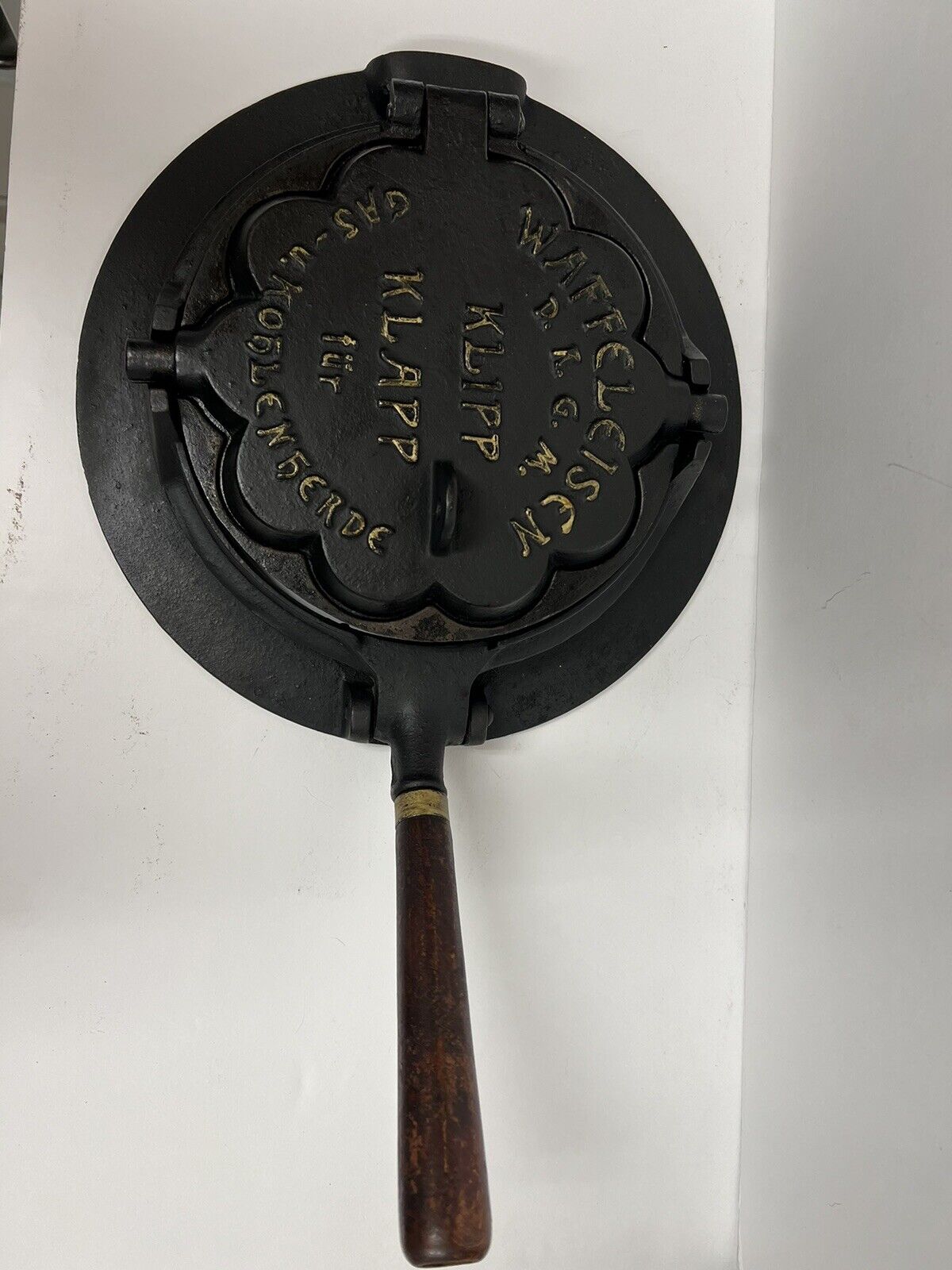 Antique German Klipp Klapp Cast Iron Waffle Iron 1914-1929