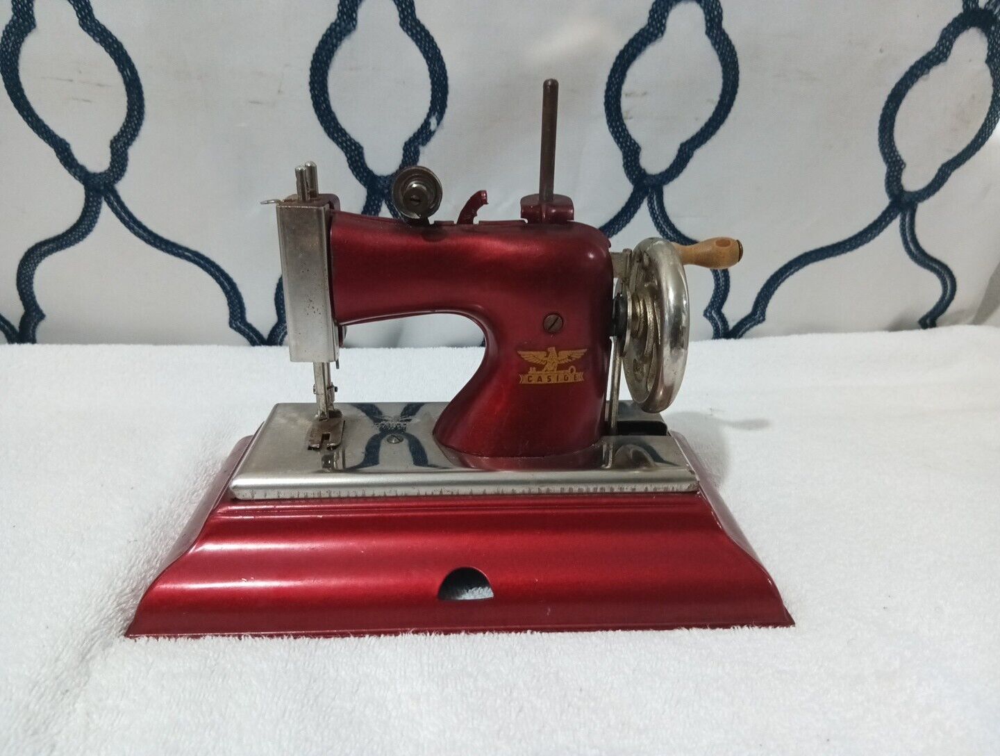 VINTAGE 1940’s “Casige” Mini Sewing Machine, Germany