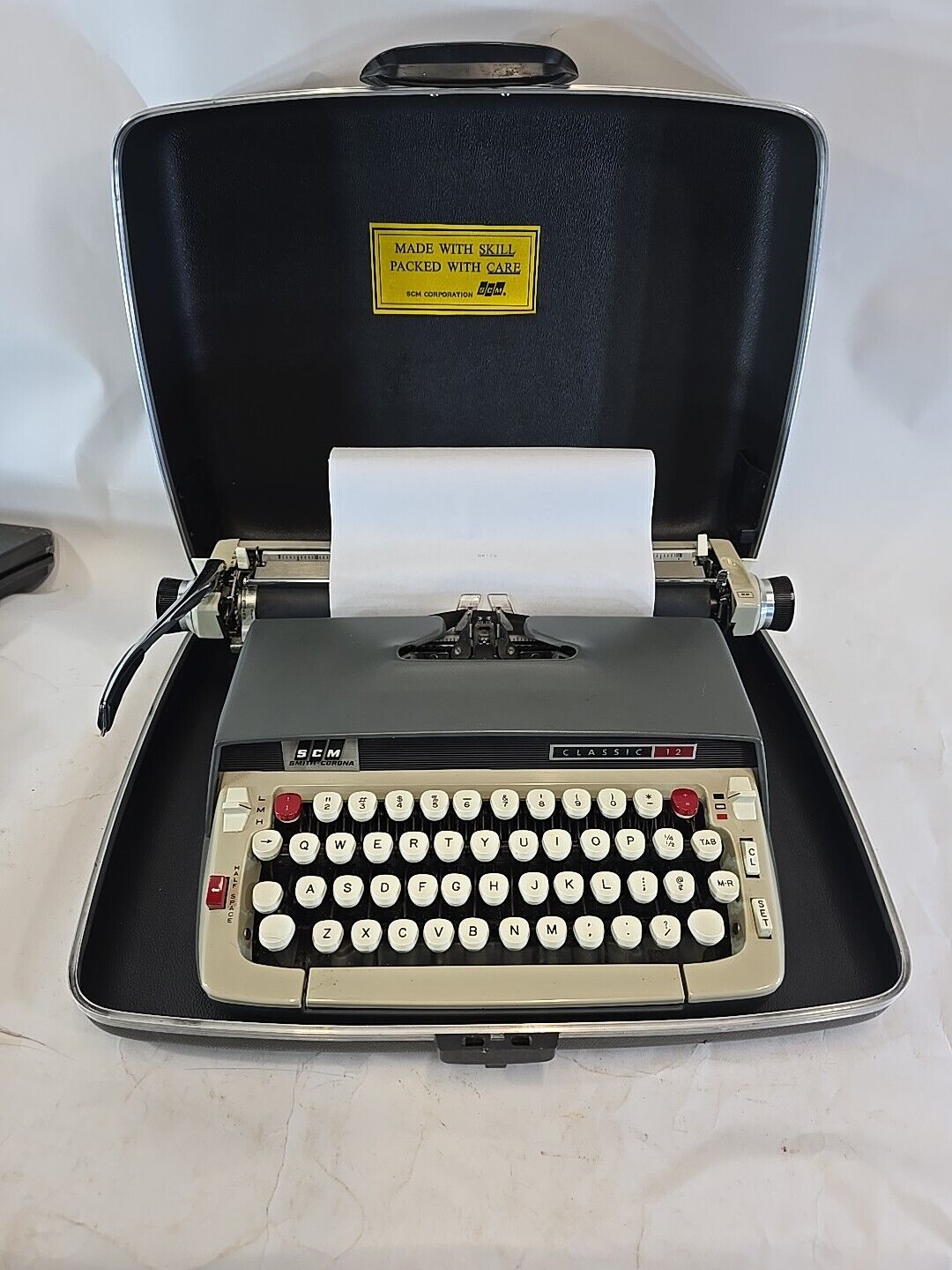 1960s Smith Corona SCM Classic 12 Manual Typewriter Portable With Hard Case Nice